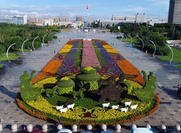 湖南大型广场绿雕设计